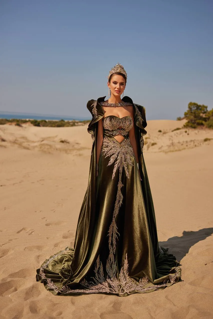 2024 HİNT BİNDALLI PELERİNLİ