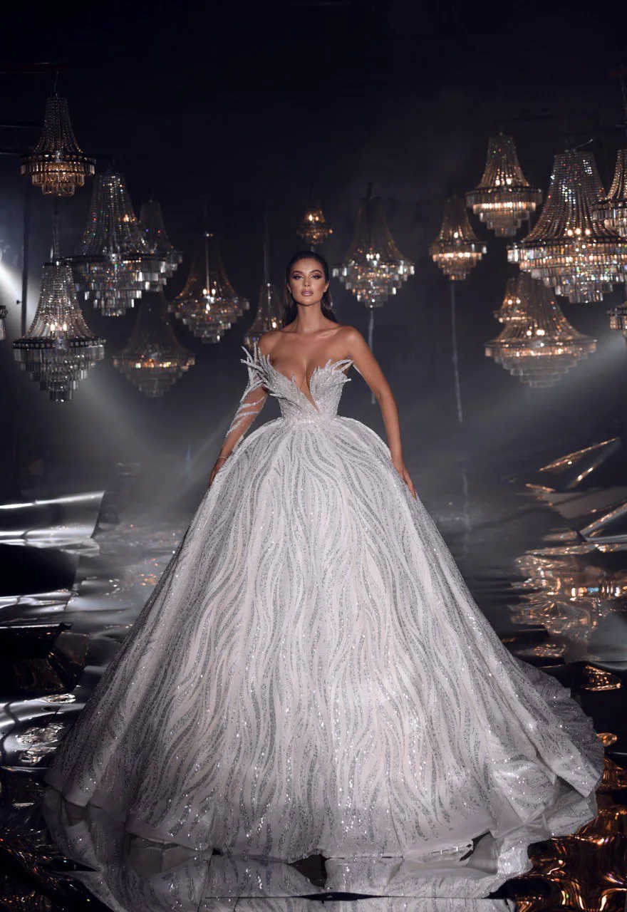 ÖZEL TASARIM MODEL GELİNLİK